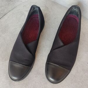 Munro loafers 7.5 black nylon Plum slip-on comfort flats athleisure Made in USA